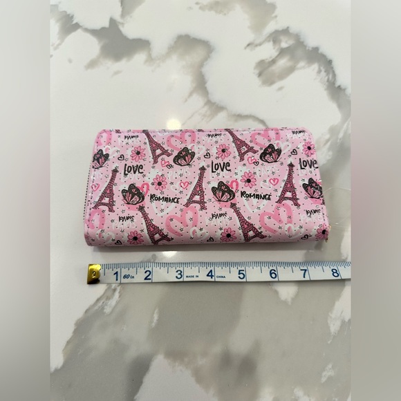 Imoshion USA vegan leather zippy wallet Paris Eiffel Tower theme. - Picture 4 of 7